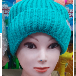 Gorro de lana con luz en las antenas